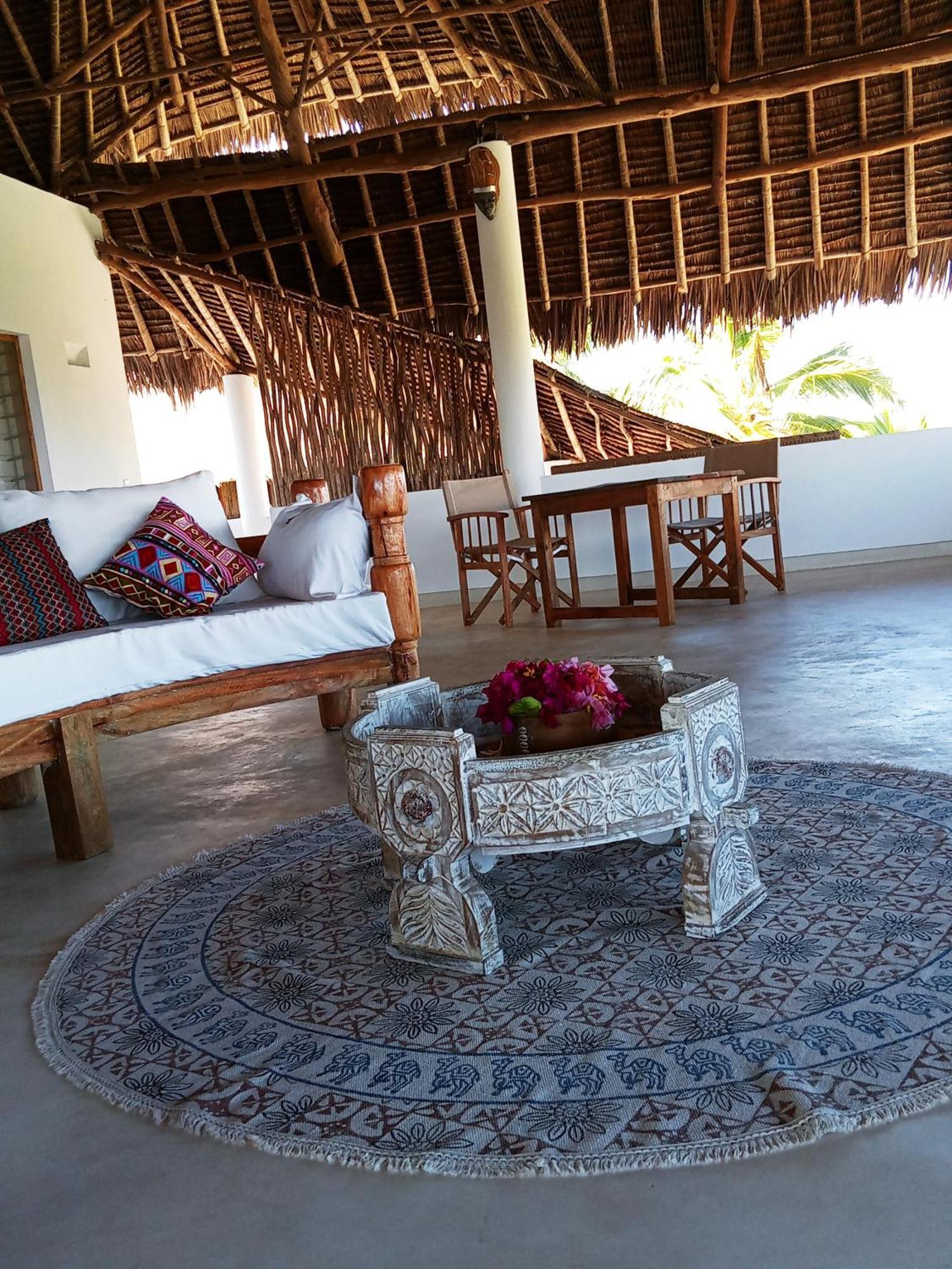 Shira House Bed & Breakfast Watamu Exterior photo